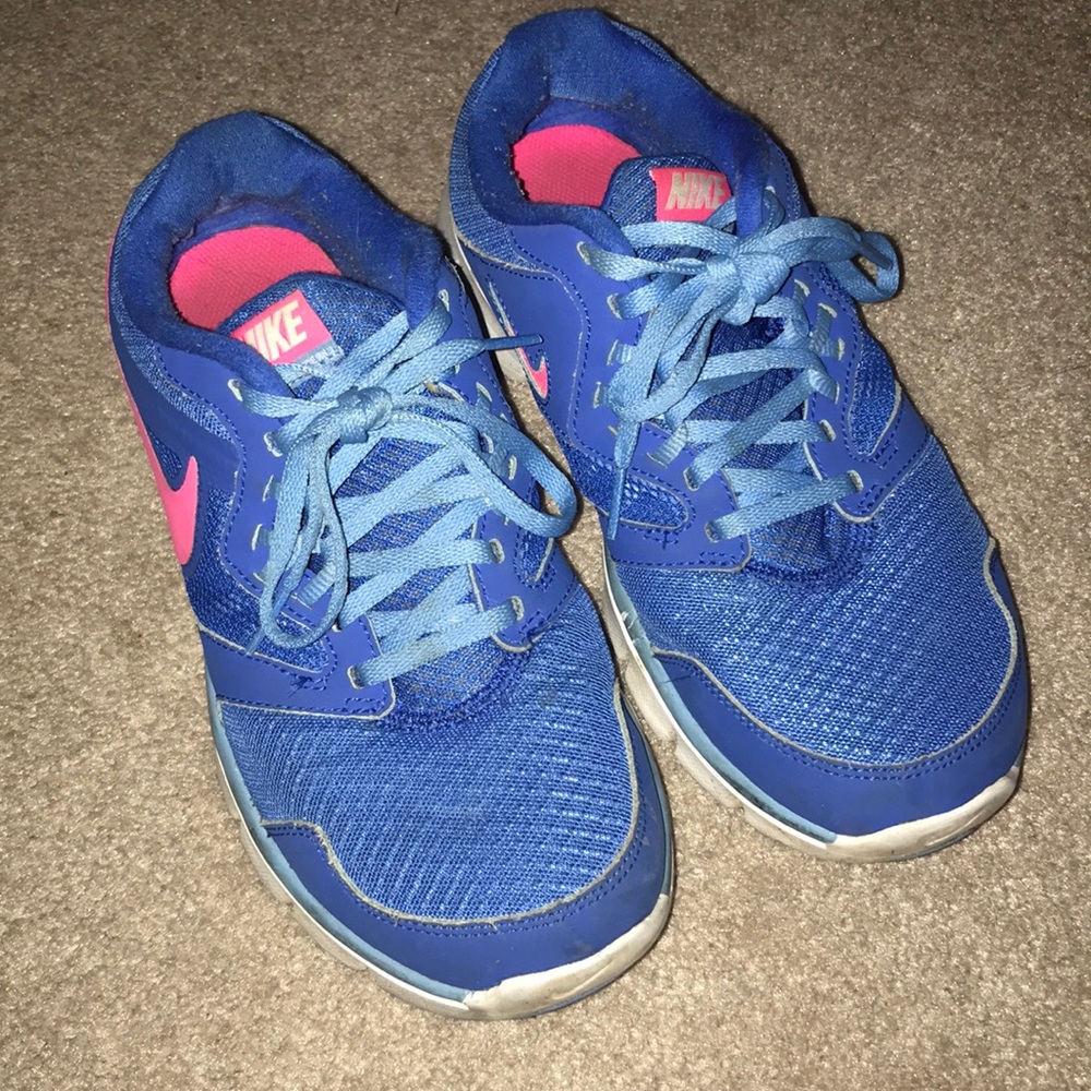 Nike Sneakers